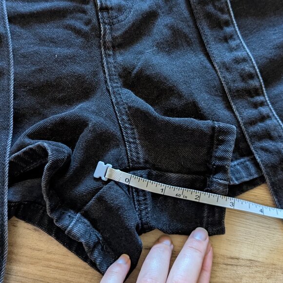 American Eagle Black Denim Jean Shorts, 8 - Picture 8 of 8